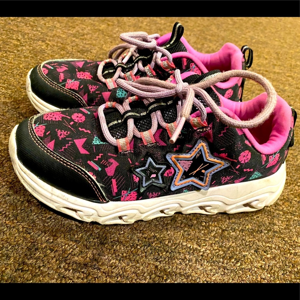 EUC Athleta Multicolor Sneakers Shoes Sz 3 running walking gym tie up laces